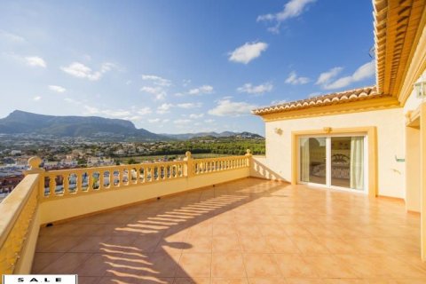 Villa for sale in Calpe, Alicante, Spain 5 bedrooms, 340 sq.m. No. 44024 - photo 3
