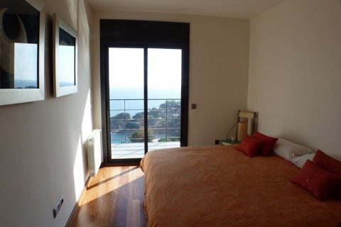 Villa for sale in Blanes, Girona, Spain 4 bedrooms, 360 sq.m. No. 45716 - photo 7
