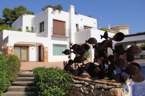 Villa for sale in Moraira, Alicante, Spain 4 bedrooms, 360 sq.m. No. 45501 - photo 5