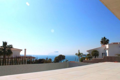 Villa for sale in Moraira, Alicante, Spain 4 bedrooms, 438 sq.m. No. 43111 - photo 4