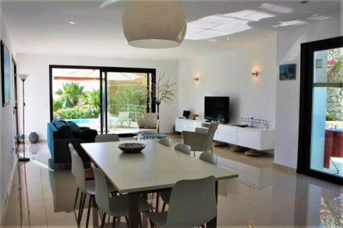 Villa for sale in Benissa, Alicante, Spain 3 bedrooms, 247 sq.m. No. 43054 - photo 6