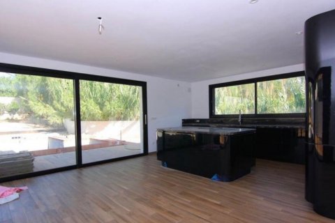 Villa for sale in Moraira, Alicante, Spain 3 bedrooms, 347 sq.m. No. 41923 - photo 6