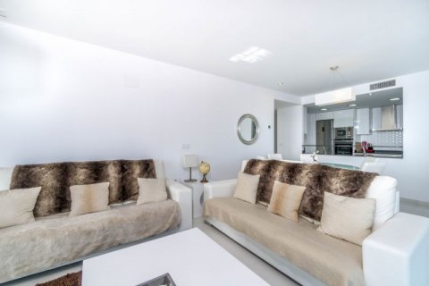 Apartment for sale in Punta Prima, Alicante, Spain 3 bedrooms, 156 sq.m. No. 43723 - photo 8