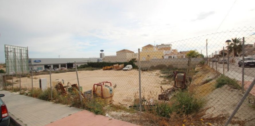 Land plot in Alicante, Spain No. 44088