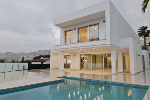 Villa for sale in Moraira, Alicante, Spain 4 bedrooms, 251 sq.m. No. 41927 - photo 3