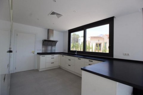 Villa for sale Altea, Alicante, Spain 5 bedrooms, 300 sq.m. No. 43870 - photo 6