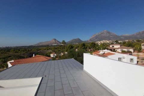 Villa for sale in La Nucia, Alicante, Spain 4 bedrooms, 420 sq.m. No. 42748 - photo 5