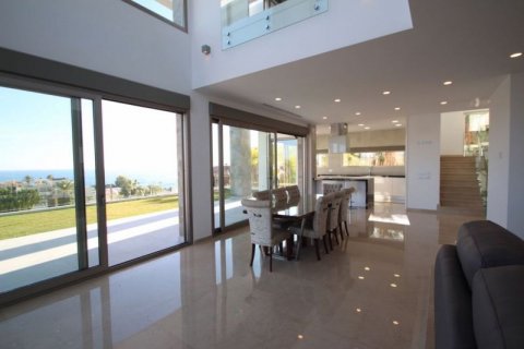 Villa for sale in Villajoyosa, Alicante, Spain 4 bedrooms, 458 sq.m. No. 45673 - photo 9