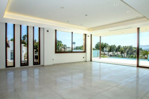 Villa for sale in Moraira, Alicante, Spain 4 bedrooms, 311 sq.m. No. 44271 - photo 5