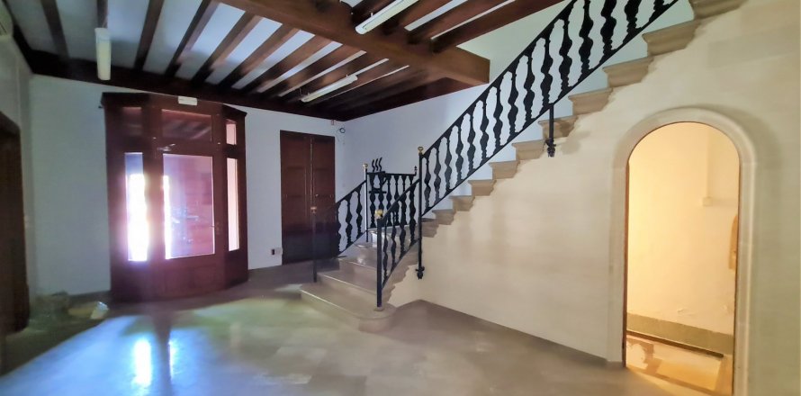 Townhouse in Llucmajor, Mallorca, Spain 10 bedrooms, 543 sq.m. No. 49292