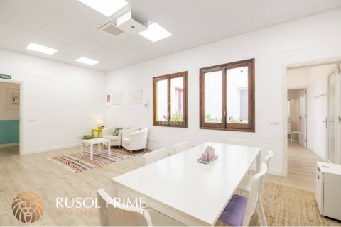 Apartment for sale in Mahon, Menorca, Spain 2 bedrooms, 100 sq.m. No. 47781 - photo 17