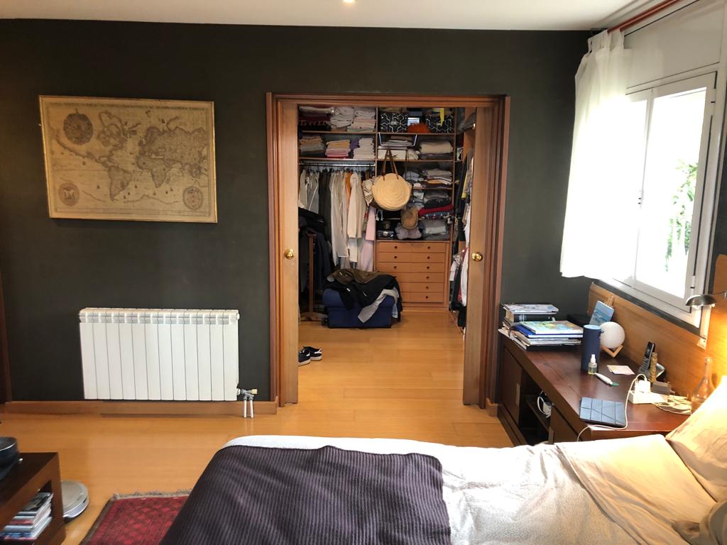 Hus i Corbera de Llobregat, Barcelona, Spanien 4 sovrum, 299 kvm. Nr. 49384