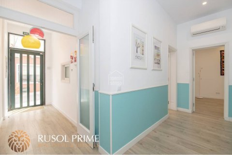Apartment for sale in Mahon, Menorca, Spain 2 bedrooms, 100 sq.m. No. 47781 - photo 3