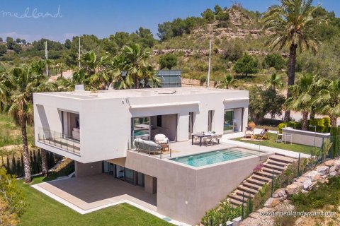 Villa for sale in Orihuela, Alicante, Spain 3 bedrooms, 145 sq.m. No. 49337 - photo 1