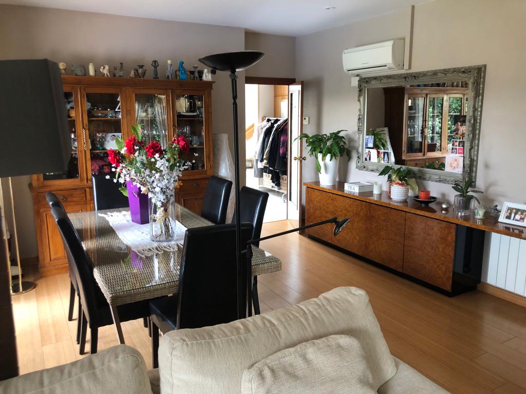 Hus i Corbera de Llobregat, Barcelona, Spanien 4 sovrum, 299 kvm. Nr. 49384