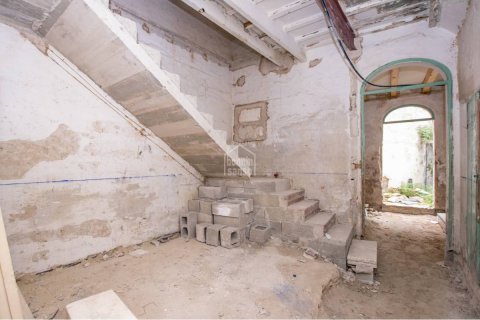 Townhouse for sale in Mahon, Menorca, Spain 4 bedrooms, 246 sq.m. No. 47969 - photo 5