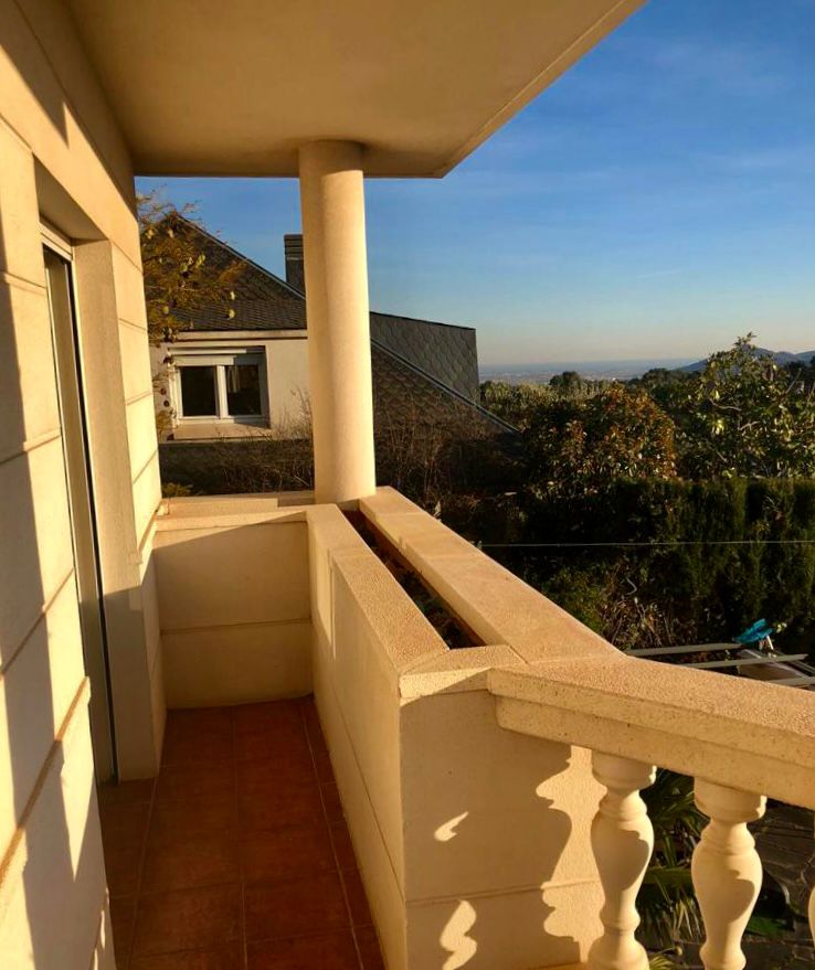 Hus i Corbera de Llobregat, Barcelona, Spanien 4 sovrum, 299 kvm. Nr. 49384