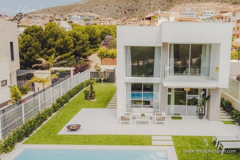 Villa for sale in Finestrat, Alicante, Spain 3 bedrooms, 131 sq.m. No. 9425 - photo 1