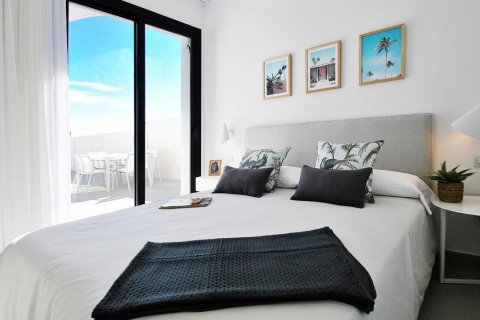 House for sale in Guardamar del Segura, Alicante, Spain 4 bedrooms, 188 sq.m. No. 47751 - photo 10