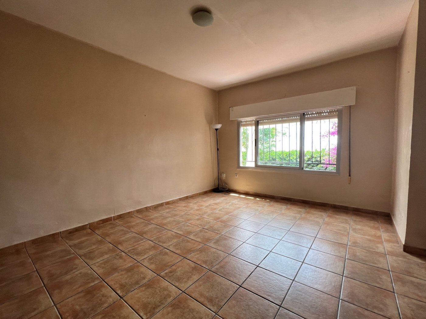 Kaupunkipientalo L'Alfàs del Pi, Alicante, Espanja 3 makuuhuonetta, 350 m2 No. 50700