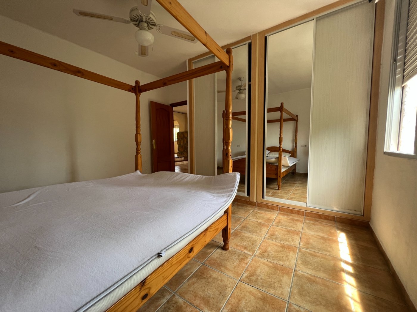 Kaupunkipientalo L'Alfàs del Pi, Alicante, Espanja 3 makuuhuonetta, 350 m2 No. 50700