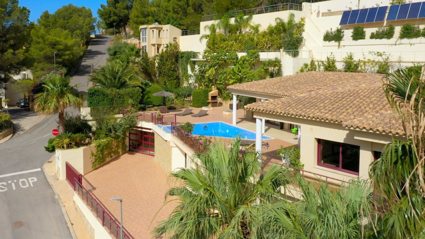 Villa in Altea La Vella, Alicante, Spain 5 bedrooms, 1900 sq.m. No. 50715