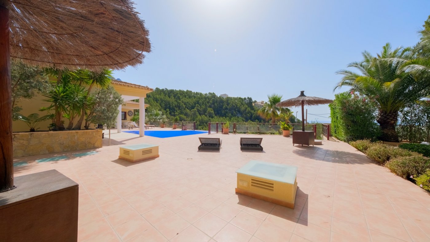 Villa in Altea La Vella, Alicante, Spain 5 bedrooms, 1900 sq.m. No. 50715