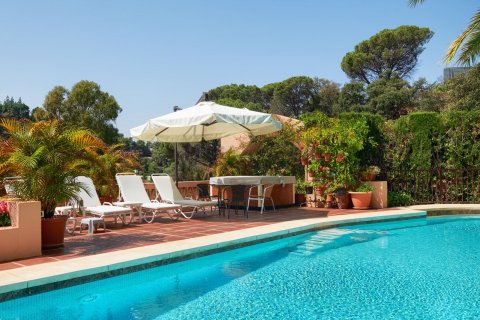 Villa for sale in Benahavis, Malaga, Spain 5 bedrooms, 790 sq.m. No. 50024 - photo 20