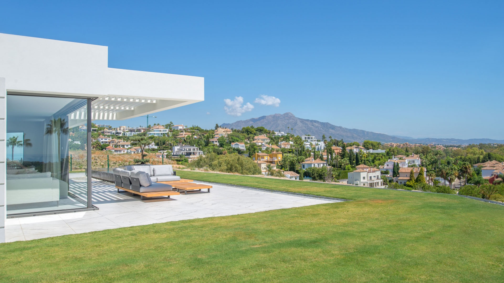 El Paraiso Hills in Benahavis, Malaga, Spanien Nr. 50829