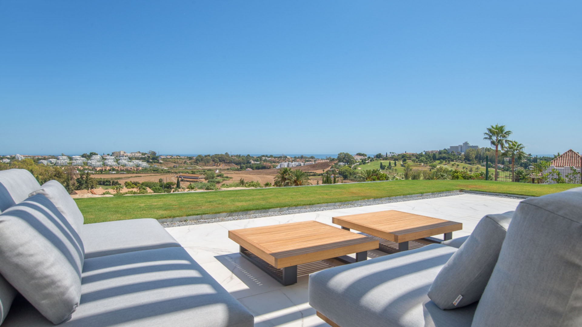 El Paraiso Hills in Benahavis, Malaga, Spanien Nr. 50829