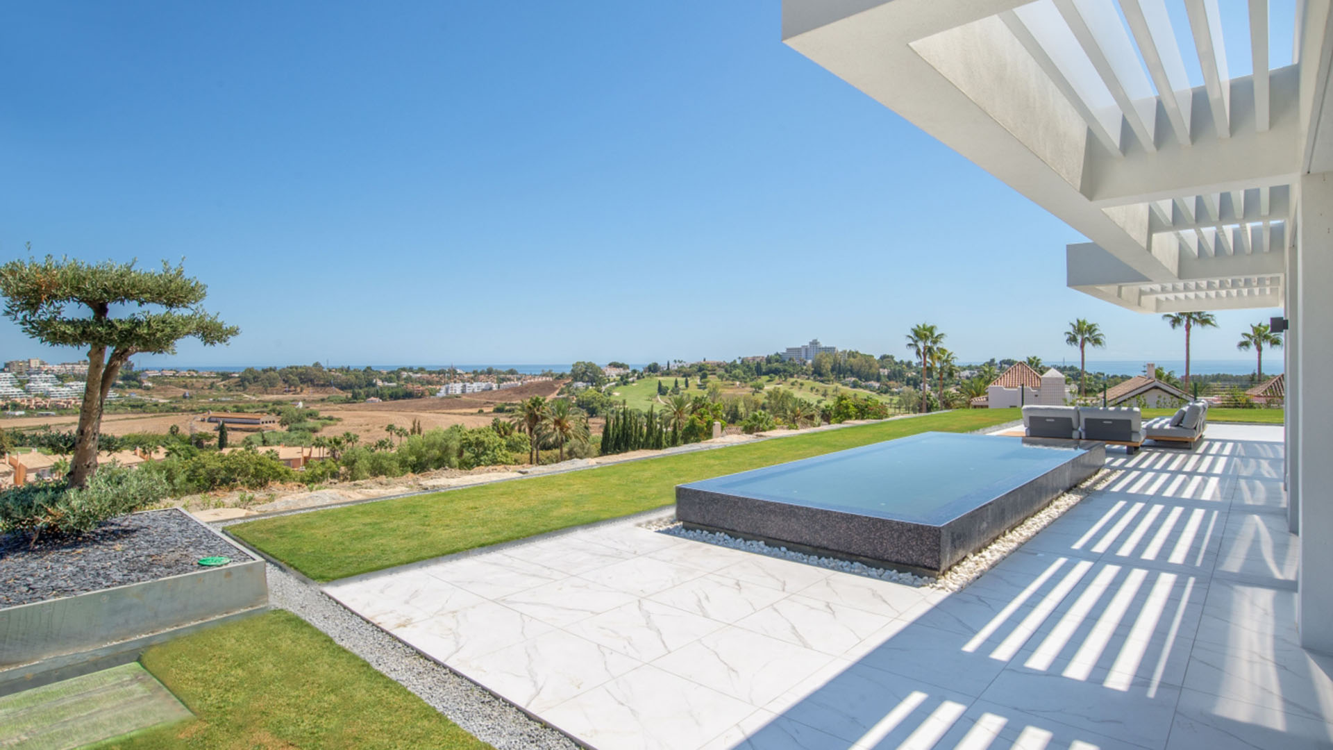 El Paraiso Hills in Benahavis, Malaga, Spanien Nr. 50829