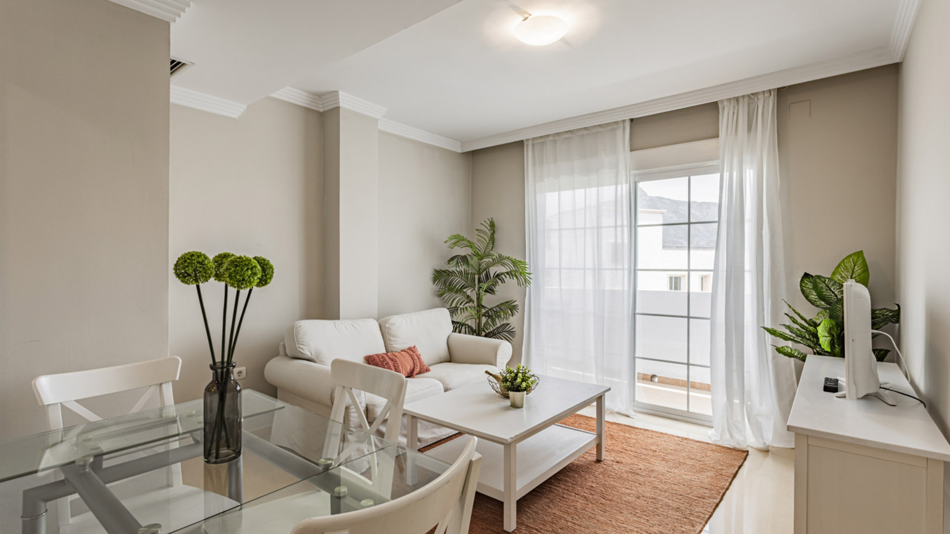 Жилой комплекс Golden Banus Homes в Марбелья, Малага, Испания №50796