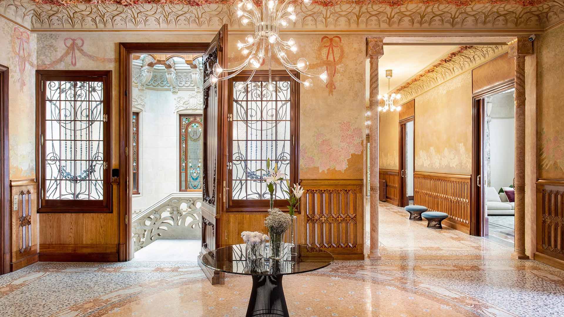 Casa Bures in Barcelona, Spain No. 49497