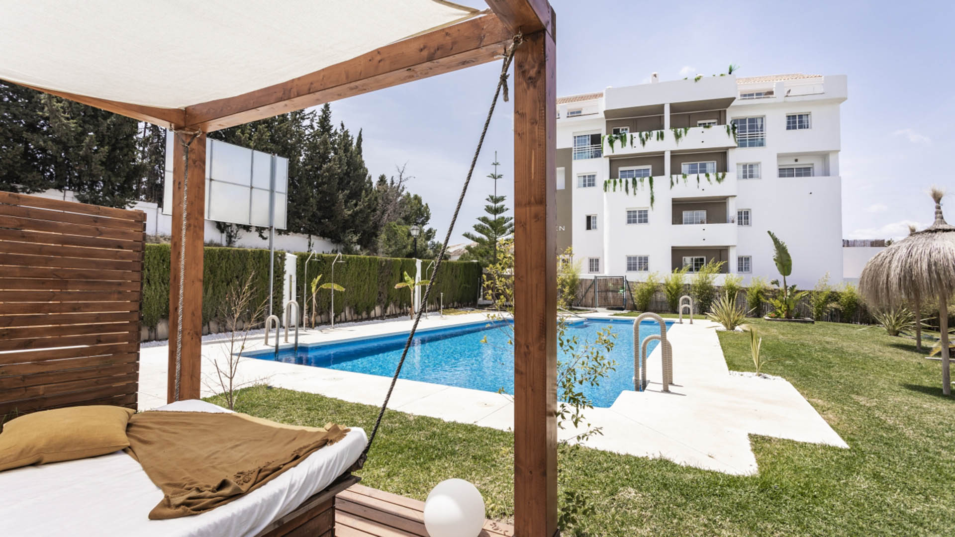 Жилой комплекс Golden Banus Homes в Марбелья, Малага, Испания №50796