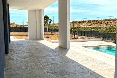 Villa for sale in Rio Park, Alicante, Spain 3 bedrooms, 987 sq.m. No. 50754 - photo 22