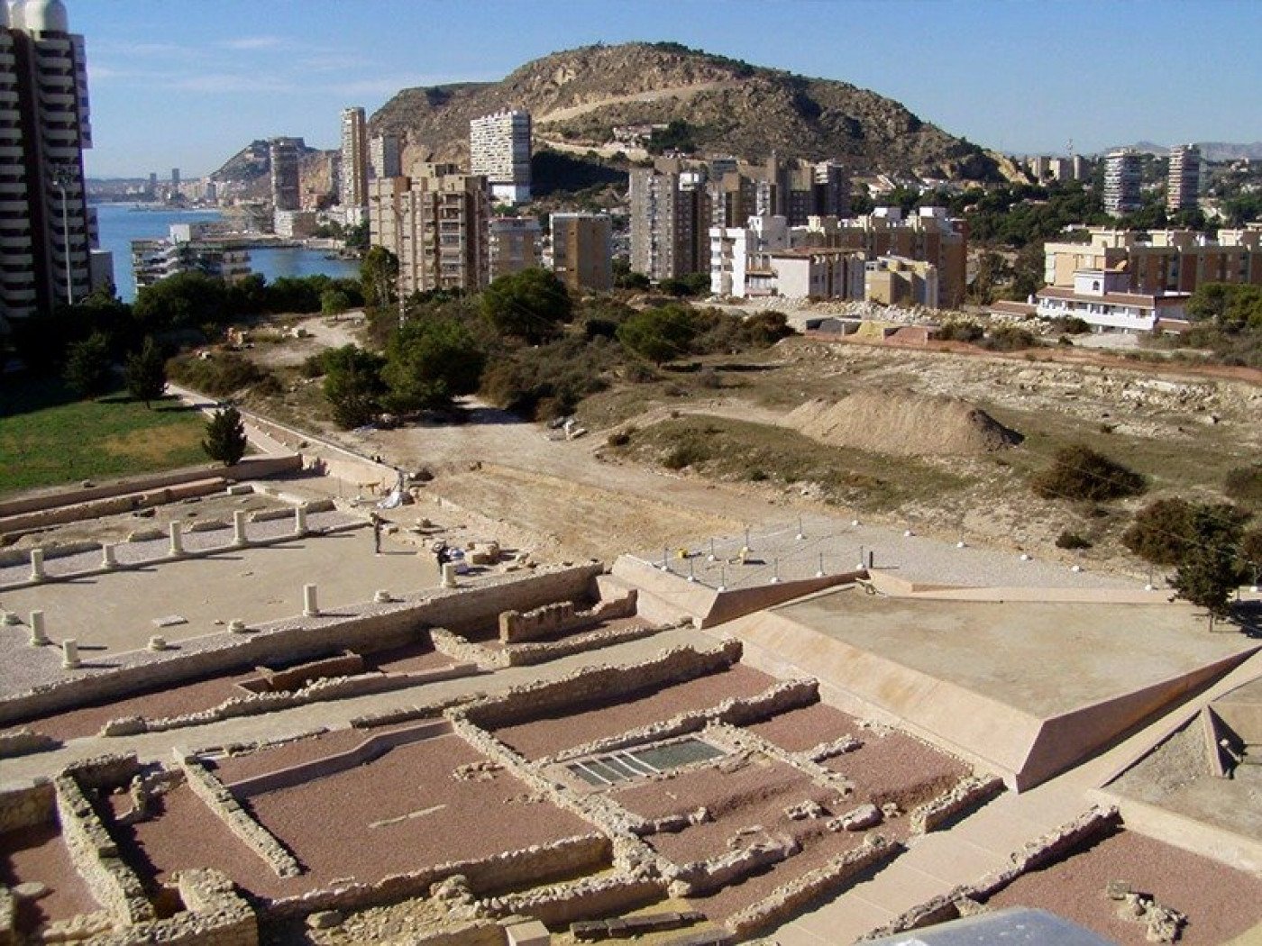 Villa i San Juan, Alicante, Spanien 3 sovrum, 401 kvm. Nr. 50746