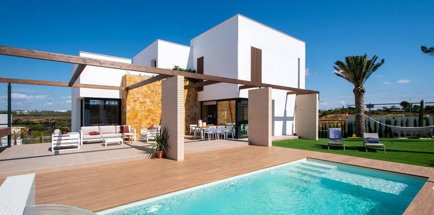 Villa in Campoamor, Alicante, Spain 4 bedrooms, 196 sq.m. No. 9384