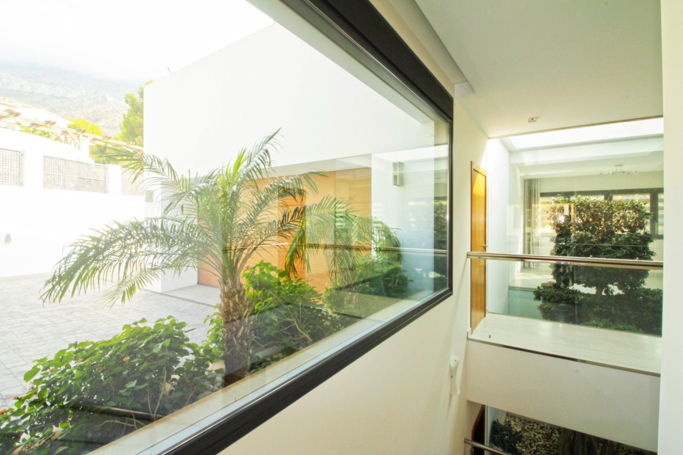 Villa i Altea La Vella, Alicante, Spanien 6 sovrum, 1389 kvm. Nr. 50722