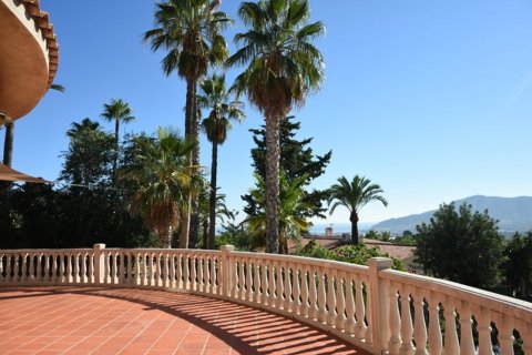 Villa for sale in La Nucia, Alicante, Spain 6 bedrooms, 450 sq.m. No. 50310 - photo 6