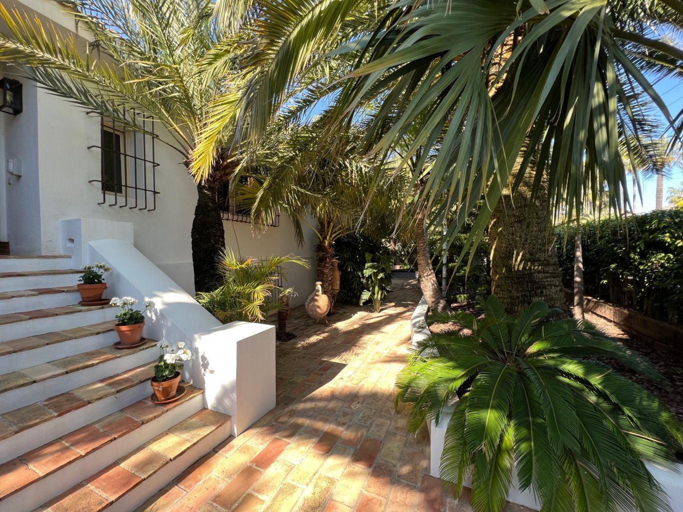 Вилла в Бенидорм, Аликанте, Испания 4 спальни, 1530м2 №50703