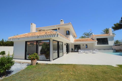 Villa for sale in Cabo Roig, Alicante, Spain 4 bedrooms, 332 sq.m. No. 50844 - photo 2