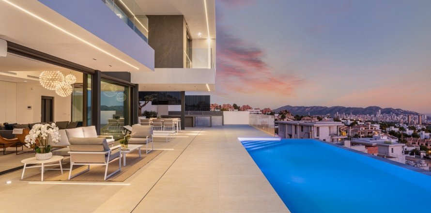 Villa in Finestrat, Alicante, Spain 5 bedrooms, 762 sq.m. No. 50749