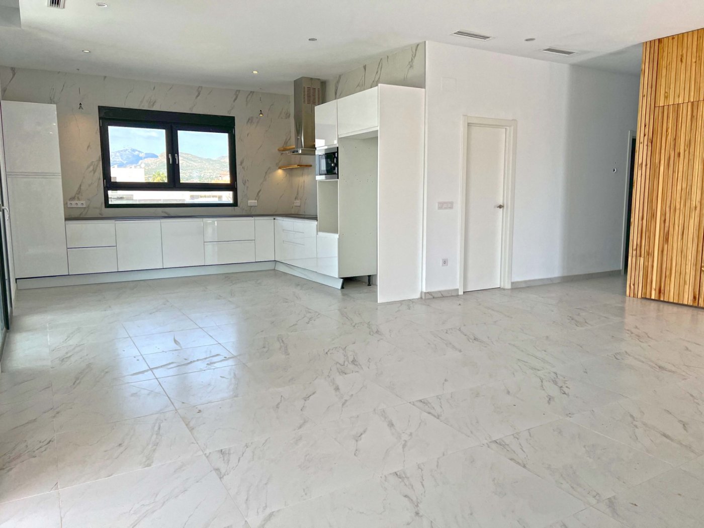 Villa a Rio Park, Alicante, Spagna 3 camere da letto, 987 mq. N° 50754