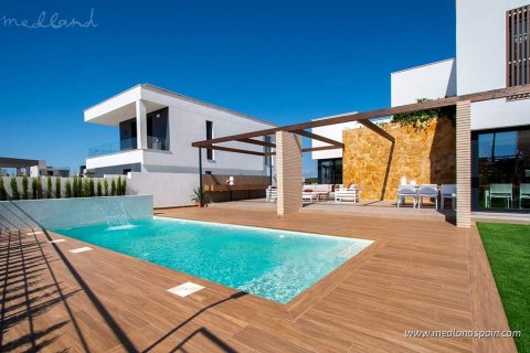 Villa for sale in Campoamor, Alicante, Spain 4 bedrooms, 196 sq.m. No. 9384 - photo 5