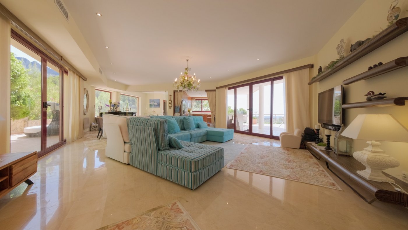 Villa in Altea La Vella, Alicante, Spain 5 bedrooms, 1900 sq.m. No. 50715
