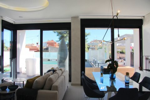 Villa for sale in El Campello, Alicante, Spain 3 bedrooms, 405 sq.m. No. 50692 - photo 9