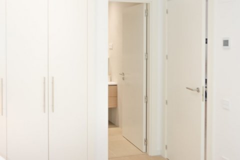 Apartment for sale in Barcelona, Spain 4 bedrooms, 115 sq.m. No. 49805 - photo 6