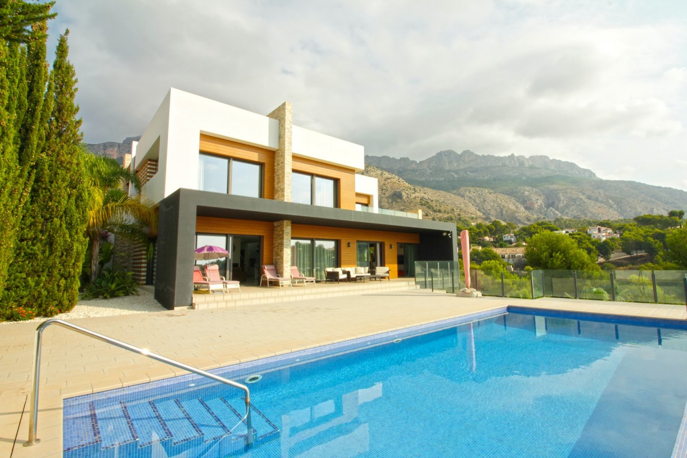 Villa i Altea La Vella, Alicante, Spanien 6 sovrum, 1389 kvm. Nr. 50722