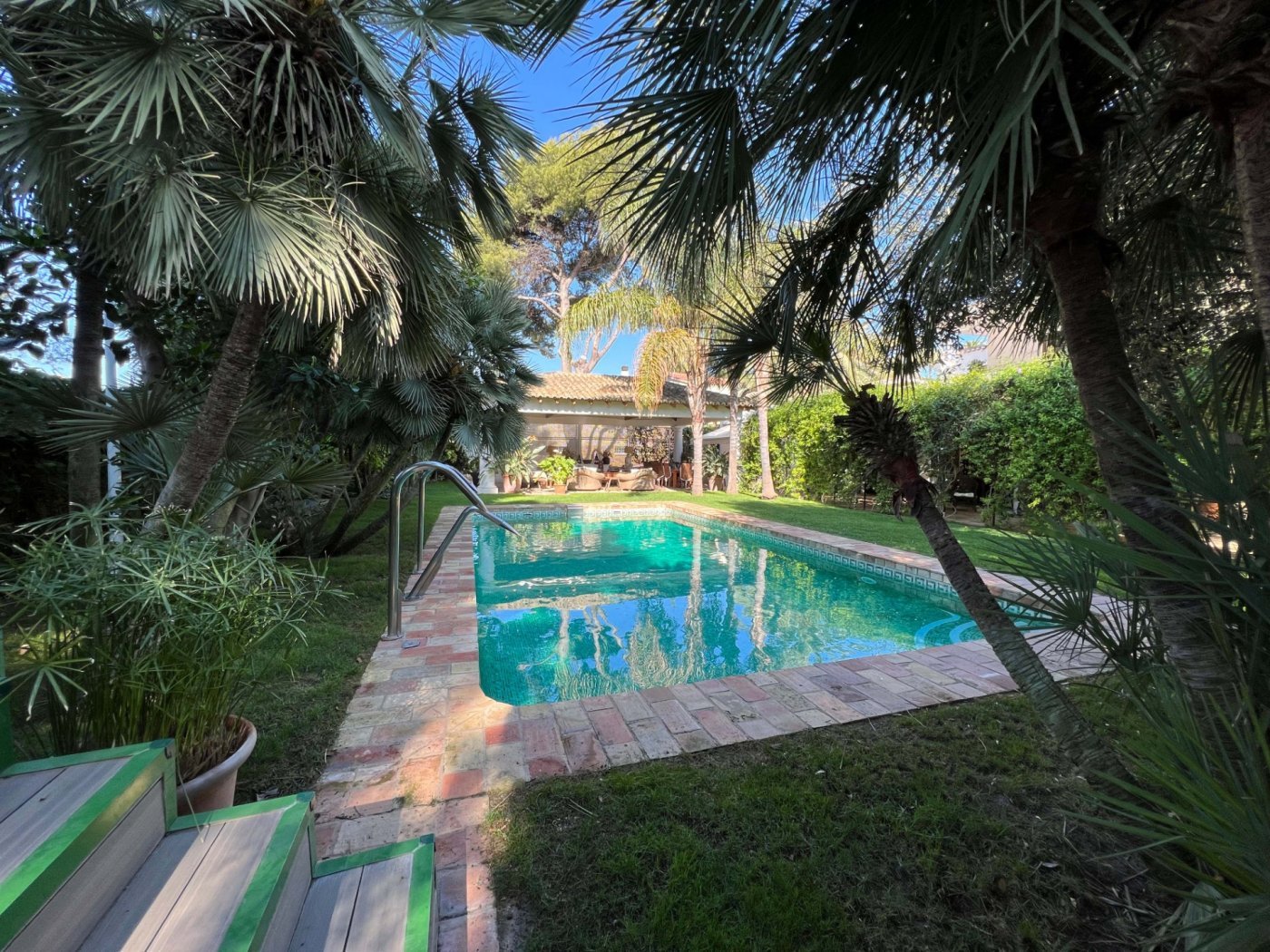Вилла в Бенидорм, Аликанте, Испания 4 спальни, 1530м2 №50703