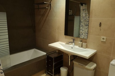 Apartment for sale in Estepona, Malaga, Spain 2 bedrooms, 174 sq.m. No. 50060 - photo 7